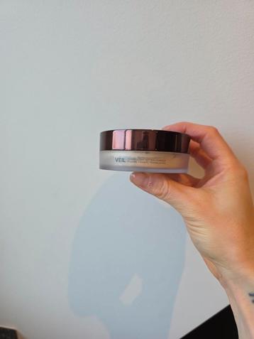 Hourglass Veil Translucent Setting Powder beschikbaar voor biedingen