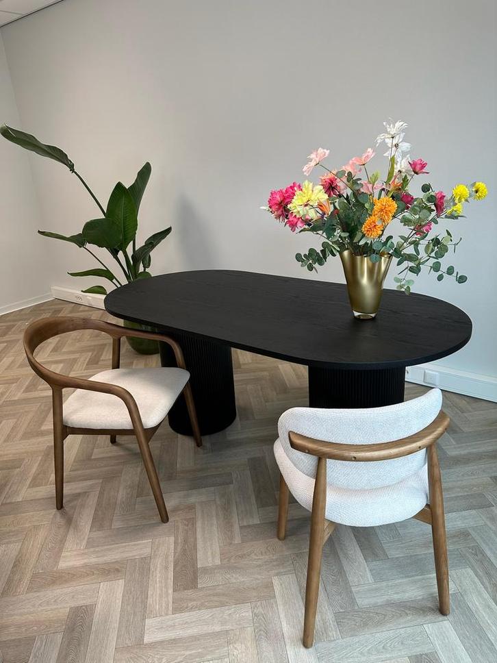 Eettafel Zwart Ovaal Cilinder Japandi OUTLET ‼️, Huis en Inrichting, Tafels | Bijzettafels, Nieuw, Ovaal, Ophalen of Verzenden