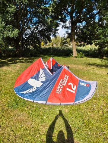 Best Roca V3 kite 12m (2019) beschikbaar voor biedingen