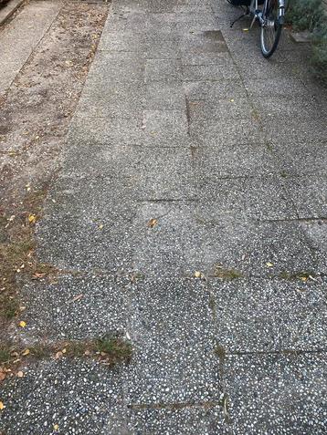 Grindtegels- 45 m2 - Gratis af te halen! grindtegel 60x40cm beschikbaar voor biedingen