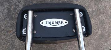 Triumph Bonneville T100 sissybar rugsteun bijrijder