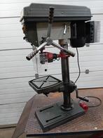 Kolom boor/tap machiene., Doe-het-zelf en Verbouw, Gereedschap | Boormachines, Ophalen of Verzenden, Zo goed als nieuw, Kolomboormachine