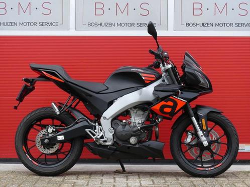 APRILIA TUONO 125 (bj 2018), Motoren, Motoren | Aprilia, Bedrijf, Sport, 11 kW of minder