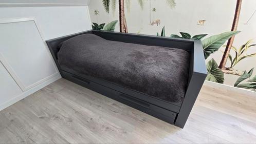 Bedbank WOOOD Dennis - incl. logeerbed, Huis en Inrichting, Slaapkamer | Bedden, Gebruikt, Eenpersoons, 90 cm, 200 cm, Grijs, Ophalen