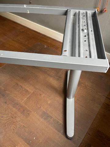 Onderstel Ikea (Galant) Bureau (evt met niet origineel blad) - afbeelding 2