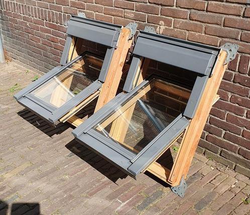 Velux GGL C02, Doe-het-zelf en Verbouw, Glas en Ramen, Gebruikt, Dakraam, Minder dan 80 cm, Dubbelglas, Ophalen