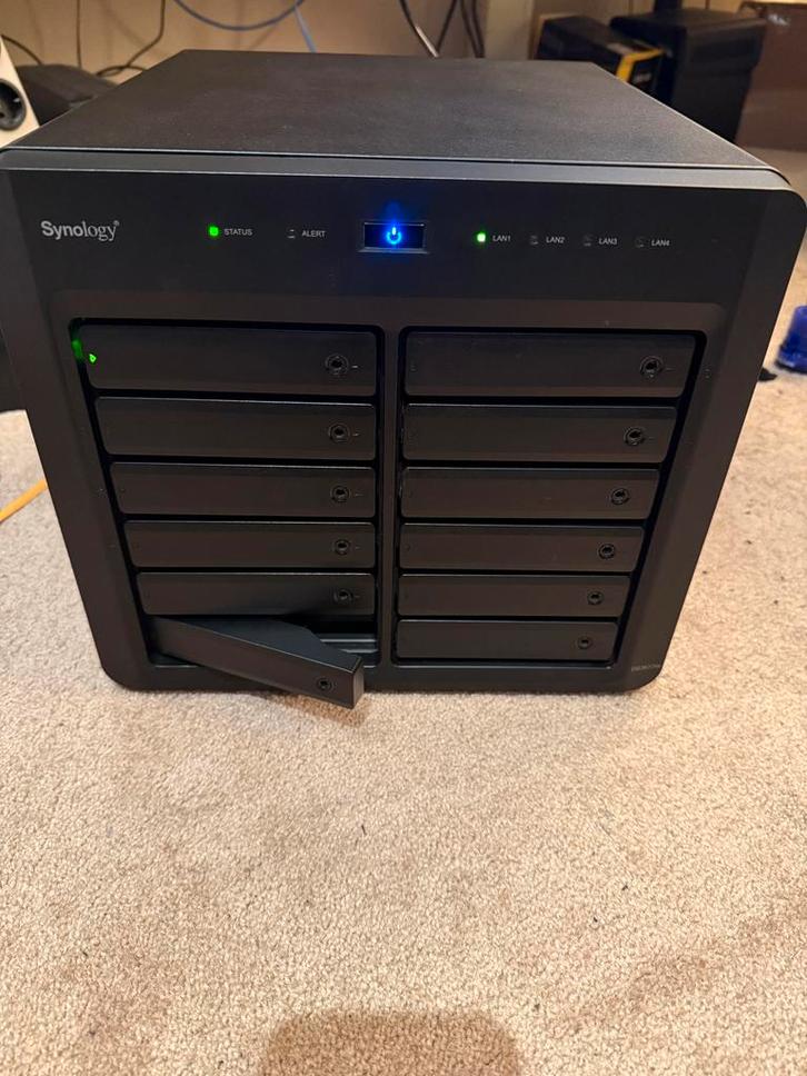 Synology NAS DS3617xs 128gb ram 10gb etc, Computers en Software, NAS, Zo goed als nieuw, Ophalen of Verzenden