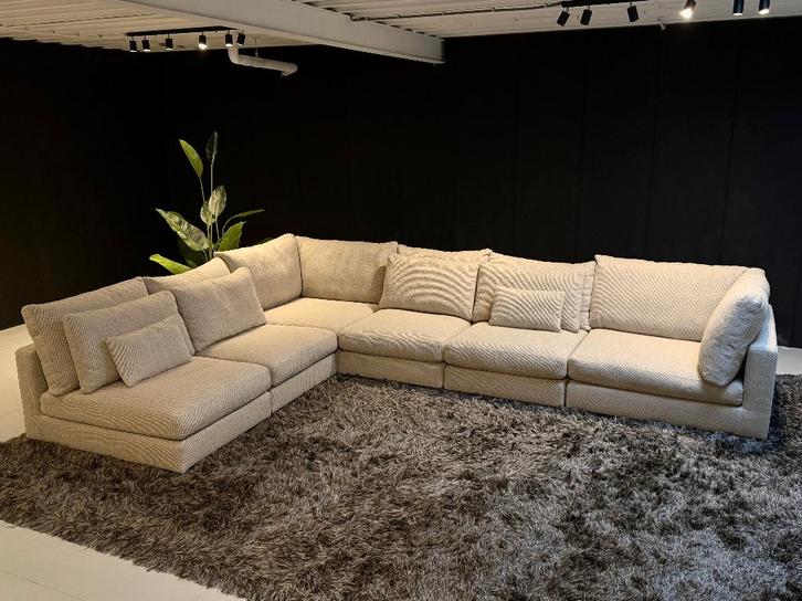 Linteloo Mauro, Huis en Inrichting, Banken | Bankstellen, Zo goed als nieuw, Hoekbank, Vierpersoons of meer, 300 cm of meer, 150 cm of meer