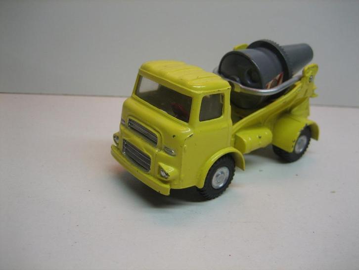 JOAL camion hormigonera No 202 betonwagen geel, Hobby en Vrije tijd, Modelauto's | 1:50, Zo goed als nieuw, Hijskraan, Tractor of Landbouw