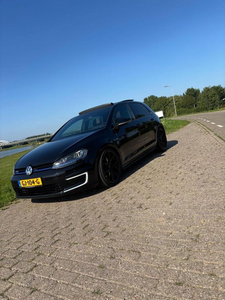 Volkswagen Golf 1.4 TSI Phev 299 Pk  GTE 5D 2015 Zwart, Auto's, Volkswagen, Bedrijf, Golf, Airconditioning, Cruise Control, Panoramadak