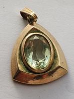 Kettinghanger met groene steen Amerik k&l tekst, Ophalen of Verzenden, Gebruikt, Groen, Steen of Mineraal