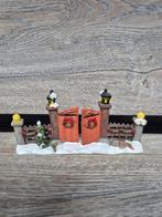 Kerstdorp mooie poort kersthuisjes, Diversen, Kerst, Ophalen of Verzenden, Zo goed als nieuw