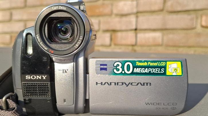 Sony DCR-HC96E, Audio, Tv en Foto, Videocamera's Digitaal, Gebruikt, Camera, Mini dv, Sony, 8 tot 20x, Ophalen of Verzenden