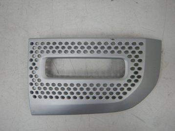 Land Rover Range Rover Defender Afdekking Mistlamp  links L8 beschikbaar voor biedingen