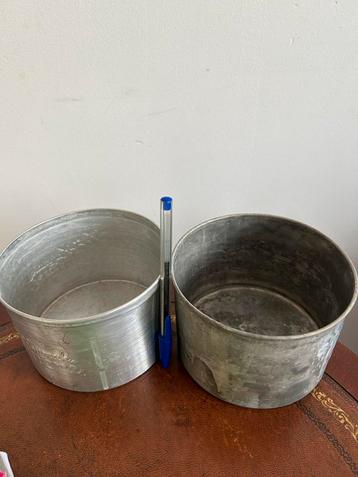 Aluminium Potjes, dezelfde maat. beschikbaar voor biedingen
