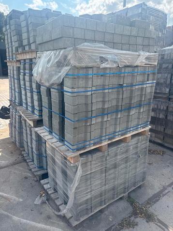 B-keus H-Klinker 8cm beschikbaar voor biedingen