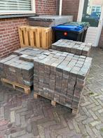 30m2 Klinkers op pallets, 2 maten (10x10 en 15x15), Tuin en Terras, Ophalen, Gebruikt, Klinkers, 10 m² of meer