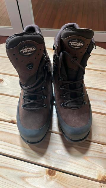 Meindl bergschoenen maat 44 beschikbaar voor biedingen
