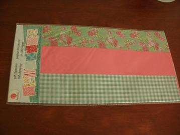 1303a- SET DECOPATCHPAPIER – 3 VEL VAN 40 cm X 60 cm  - 1,25 beschikbaar voor biedingen