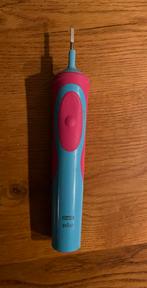 Oral B elektrische tandenborstel, Sieraden, Tassen en Uiterlijk, Uiterlijk | Mondverzorging, Ophalen, Gebruikt, Tandenborstel