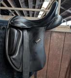 Anatomica 17,5, Dieren en Toebehoren, Paarden en Pony's | Zadels, Ophalen of Verzenden, Zo goed als nieuw, Dressuur