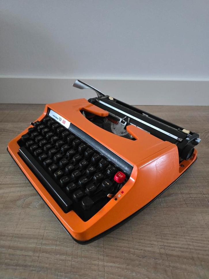 New old stock: Zeldzame Vendex / Brother 900 typemachine €69, Diversen, Typemachines, Nieuw, Ophalen of Verzenden
