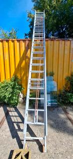 Uitschuifbare ladder 40 treden, Doe-het-zelf en Verbouw, Ladders en Trappen, Ophalen, Gebruikt, Ladder, 4 meter of meer