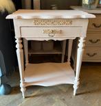Brocante make-up tafeltje, klein oud roze kaptafeltje VdlM, Antiek en Kunst, Curiosa en Brocante, Ophalen