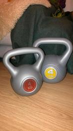 Twee kettlebells 4 kilo, Tickets en Kaartjes, Overige Tickets en Kaartjes