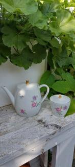 Brocante theepot met suikerpot, Antiek en Kunst, Ophalen of Verzenden