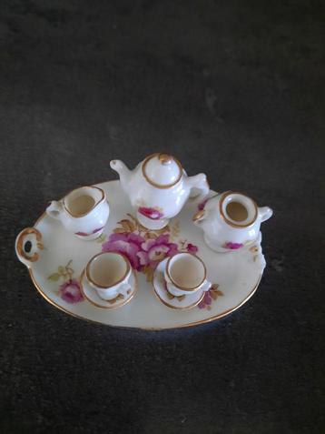 Limoge poppenhuis servies. beschikbaar voor biedingen