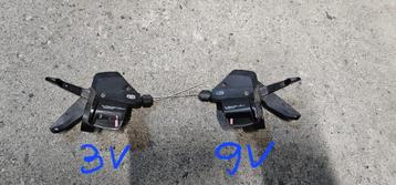 Shimano Acera duimschakelaars 3v en 9v, set in goede staat. beschikbaar voor biedingen