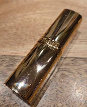 L'Oréal Paris Color Riche Satin Lipstick. Perfect Red.💋 beschikbaar voor biedingen