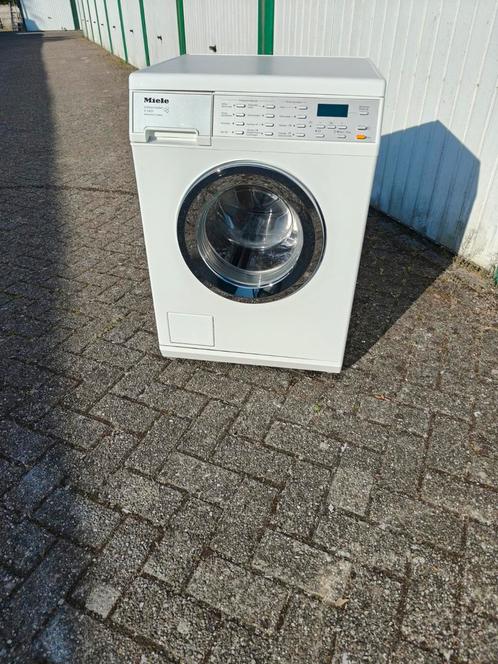 Miele wasmachine 8kg 1600 RPM A+++ klasse zo goed als nieuw., Witgoed en Apparatuur, Wasmachines, Zo goed als nieuw, Voorlader