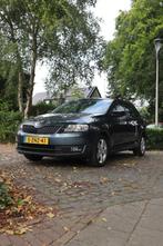 Skoda Rapid | 1.2 TSI GT | Panoramadak | Zom. & Winterbanden, Voorwielaandrijving, Euro 5, Metallic lak, Zwart