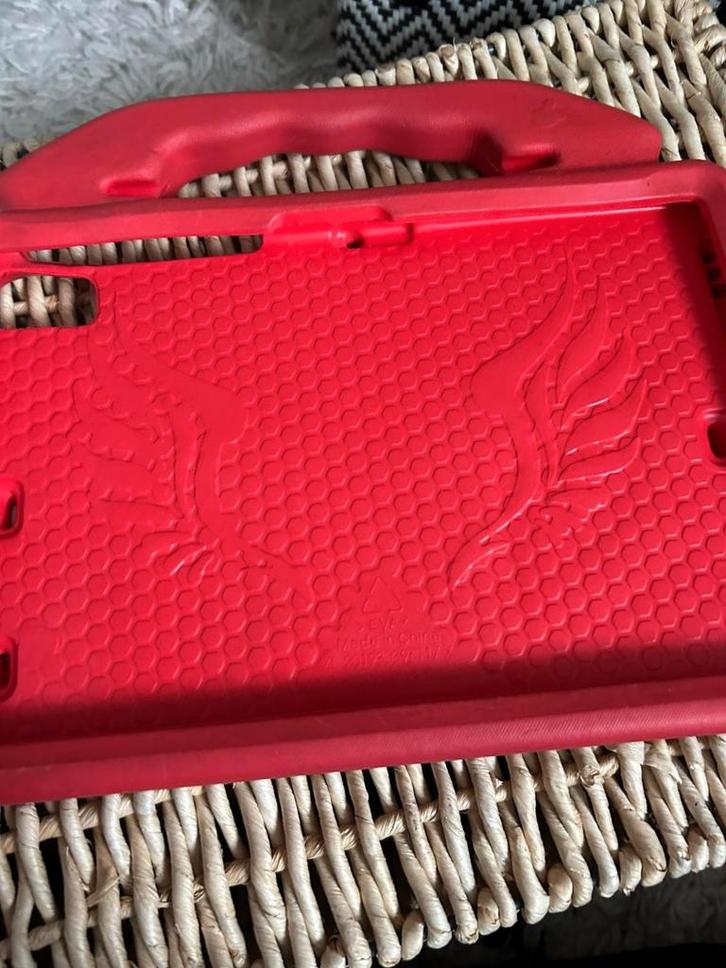 Tablet Hoes - Rode Beschermhoes met Handvat, Computers en Software, Tablet-hoezen, Gebruikt, Bescherming achterkant, 10 inch, Ophalen of Verzenden