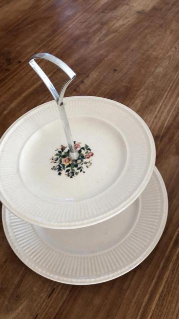 Wedgwood Conway etagiere beschikbaar voor biedingen