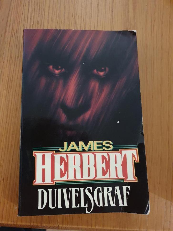James Herbert 2 boeken, Boeken, Overige Boeken, Gelezen, Ophalen of Verzenden