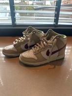 Nike Dunk Sneakers - Maat 37.5, Kleding | Dames, Schoenen, Ophalen of Verzenden, Zo goed als nieuw, Beige, Sneakers of Gympen