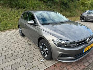Volkswagen Polo 1.0 TSI 95pk 2018 Grijs Apple CarPlay/Camera beschikbaar voor biedingen