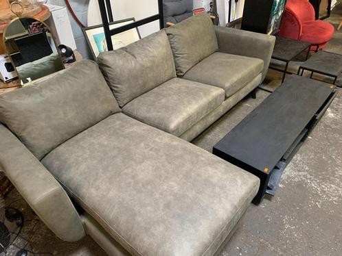Licht Bruine Grijze Woonkamer Bank (nieuw), Huis en Inrichting, Banken | Sofa's en Chaises Longues, Zo goed als nieuw, Ophalen
