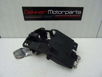 Accubak + Hittenschild Ducati 749 / 999 2003-2004-2005-2006 beschikbaar voor biedingen