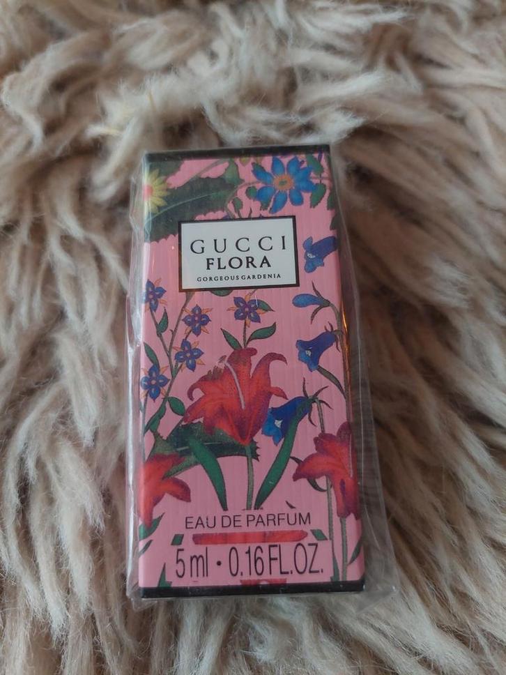 Gucci Flora Gorgeous Gardenia Miniparfum - Nieuw!, Sieraden, Tassen en Uiterlijk, Uiterlijk | Parfum, Ophalen of Verzenden