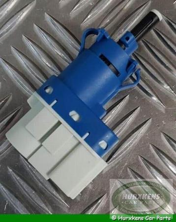 Schakelaar remlicht Land Rover 3 & 4 / Sport 2005 - 2009  20 beschikbaar voor biedingen