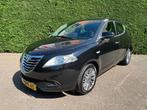 Lancia Ypsilon 0.9 TwinAir Silver Plus, Airco, PDC, Multimed, Auto's, Lancia, Voorwielaandrijving, Euro 5, 86 pk, Gebruikt