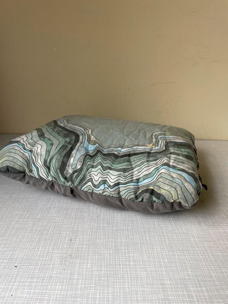 Thermarest reiskussen - lightweight pillow, Caravans en Kamperen, Kampeeraccessoires, Zo goed als nieuw, Ophalen of Verzenden