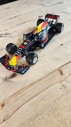 Bburago F1 Red Bull Racer TAG Heuer RB13 schaal 1:18., Hobby en Vrije tijd, Modelauto's | 1:18, Ophalen of Verzenden, Gebruikt