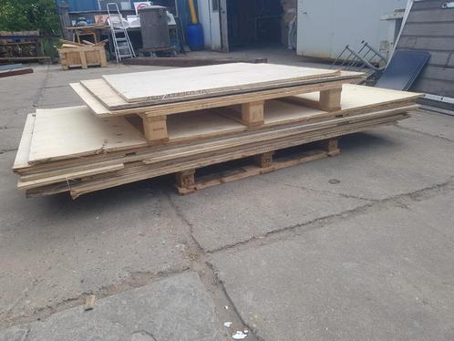 290 - Underlayment, vloerdelen, dakbeschot, Tuin en Terras, Palen, Balken en Planken, Gebruikt, Overige typen, 250 cm of meer