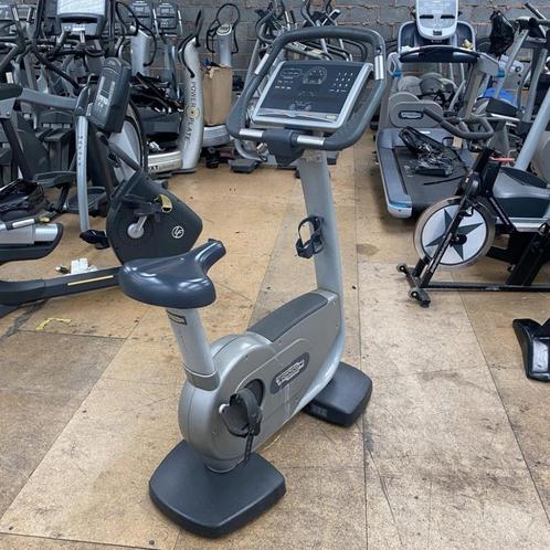 Technogym excite bike 500 led topmodel Technogym hometrainer, Sport en Fitness, Fitnessmaterialen, Gebruikt, Armen, Benen, Borst