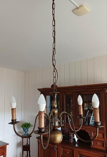 Mooie antieke kroonluchter beschikbaar voor biedingen